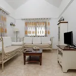 Casa Maria Granillo コスタ・カルマ